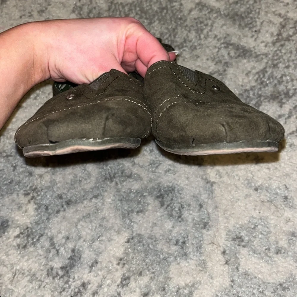 Women’s Slip On Flats